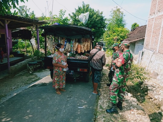 PPKM Level 1 Babinsa Meminta Warga Waspadai Lonjakan Covid-19