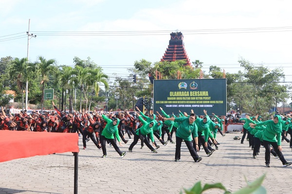 Dandim 0808/Blitar Menciptakan Suasana Harmonis Melalui Olahraga Bersama