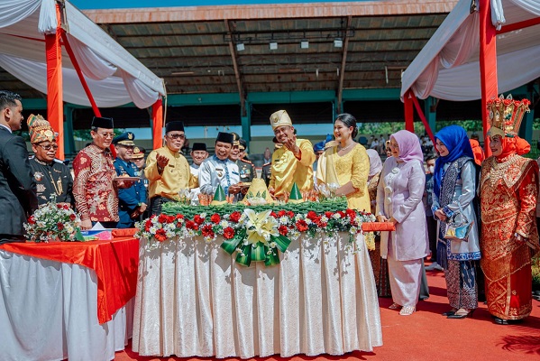 Di Upacara HUT Kota Medan ke-432, Bobby Nasution Minta Dukungan TNI dan Polri dalam Tangani Stunting