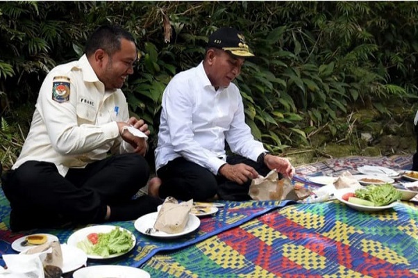 Kunjungi Lokasi Arung Jeram Lae Ordi, Gubsu Santap Siang di Tepi Sungai