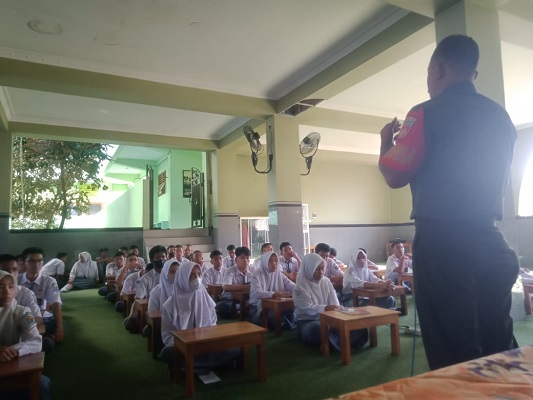 Babinsa Masuk Sekolah, Pembinaan Wawasan Kebangsaan untuk Pelajar SMK Binawiyata