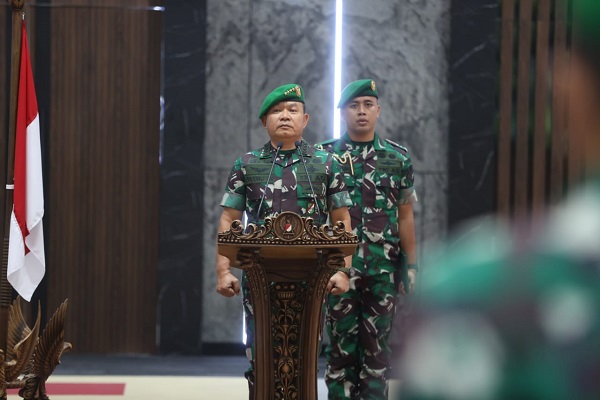 Kasad Memimpin Laporan Korps Kenaikan Pangkat 19 Pati TNI-AD