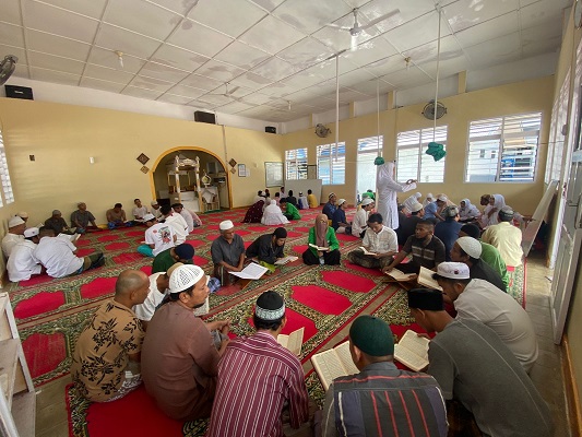 Lapas Kelas IIB Padang Sidempuan Kanwil Kemenkumham Sumut Memberikan Bimbingan Keagamaan untuk WBP