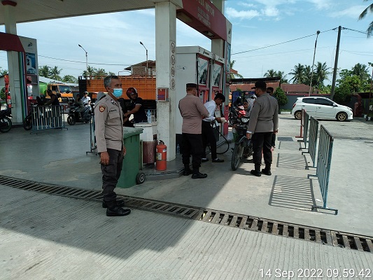 Monitoring Ketersediaan BBM, Personil Polsek Beringin Laksanakan Patroli ke SPBU