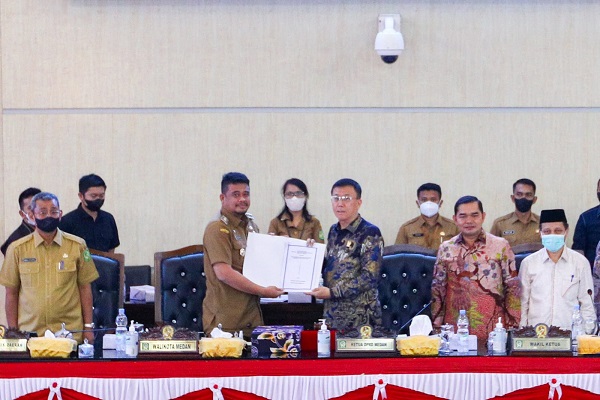 Nota Pengantar P-APBD TA 2022 Disampaikan Bobby Nasution, Cerminkan APBD yang Sehat dan Berorientasi