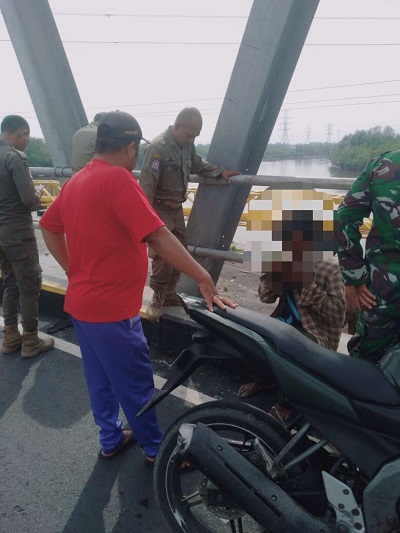 Baru Selesai Dibangun, Jembatan Titi Dua Sicanang Sudah Dirusak oleh Oknum Tak Bertanggung Jawab