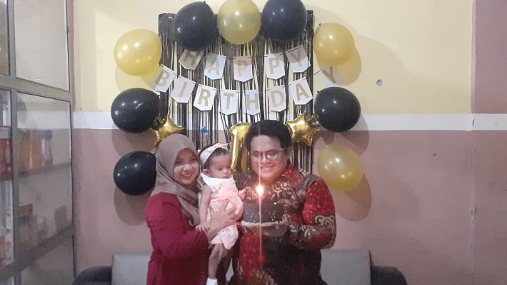 Momen Bahagia Ulang Tahun Alisha Zhafra Medina Hasibuan ke-1 Putri Sulung Juara Dunia 