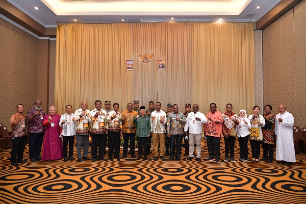 Danrem 174ATW Beserta Pangdam XVIICenderawasih Pantau Langsung Proses Pengamanan Kunker Wapres RI