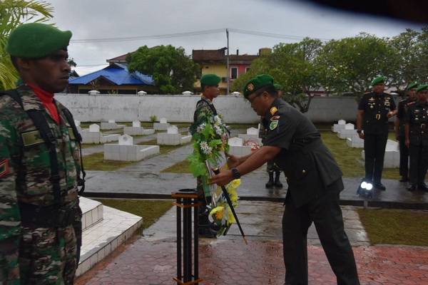 Danrem 174ATW Pimpin Ziarah dalam Rangka Hari Juang Kartika