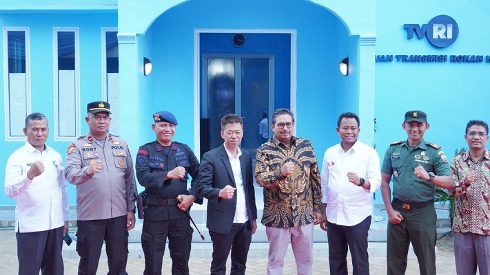 Dihadiri Dirjen Kominfo RI, Afrizal Sintong Meresmikan TVRI Stasiun Transmisi Rohil