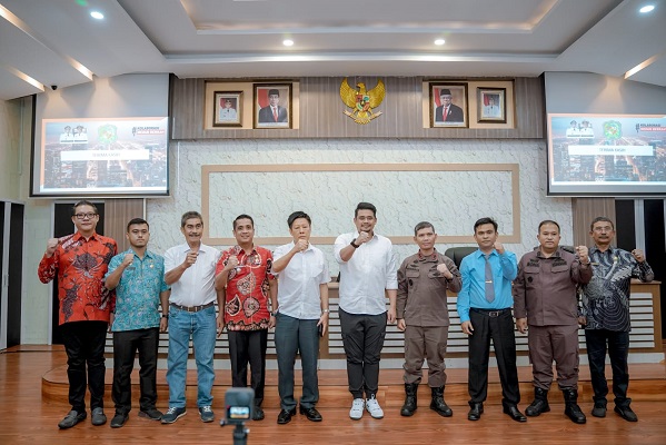 Pemko Medan Menerima PSU dari 18 Perumahan, Bobby Nasution Mari Kita Berkolaborasi