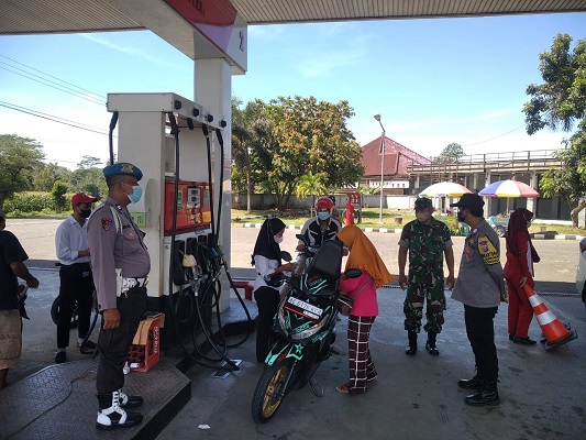 Ciptakan Situasi Aman dan Kondusif Anggota Koramil Ponggok Menggelar Patroli Gabungan