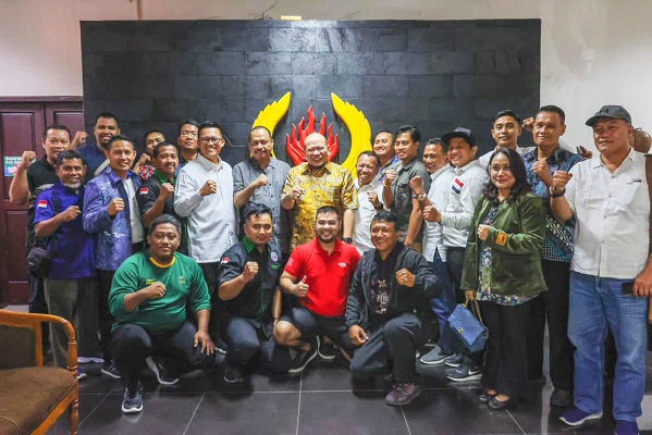 Reses ke Jatim, LaNyalla Pantau Persiapan Pra PON ke Markas KONI 