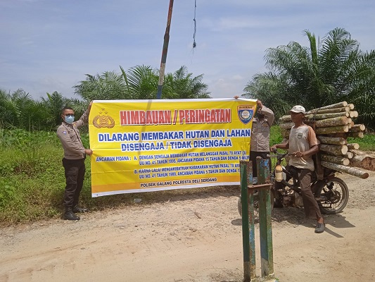 Personil Polsek Galang Mengajak Warga Masyarakat Cegah Karhutla