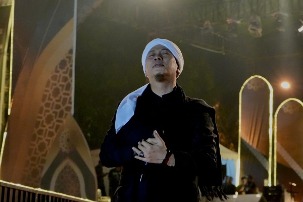 Opick Memukau Pengunjung Ramadhan Fair di Taman Sri Deli Medan