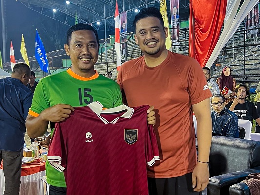 Kepling Suka Maju Memberanikan Diri Meminta Jersey Bobby Nasution