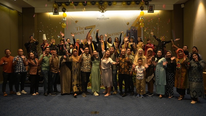Selebrasi HUT Hotel GranDhika Setiabudi Medan ke-7 tahun dengan Tema: "The Sweet of Togetherness"