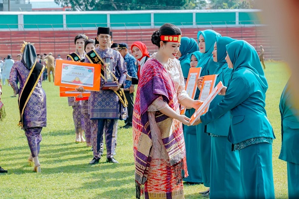 Kelurahan Simpang Selayang dan Sei Rengas Permata Juara Pertama Penilaian Kebersihan PKK 2023