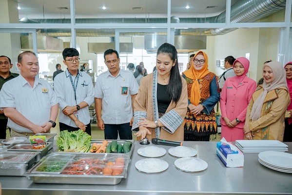Apresiasi Digelarnya Perlombaan Memasak Nasi Goreng, Ny Kahiyang Dukung Medan The Kitchen of Asia