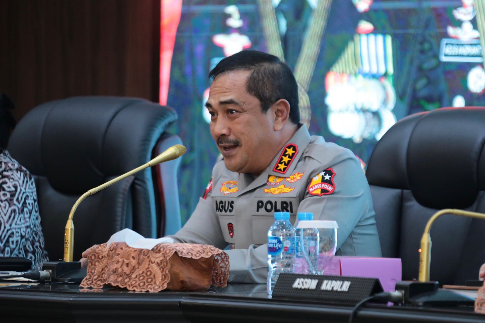 Komjen. Pol. Drs. Agus Andrianto, S.H., M.H.