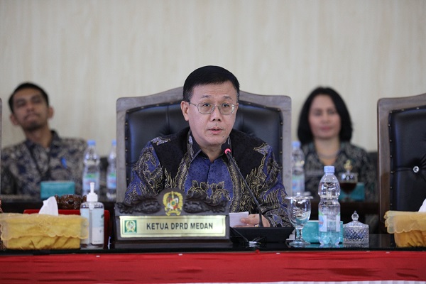 Ketua DPRD Medan Calegkan Ajudannya, Hasyim Pemahaman Saya Pegawai Honor Tak Harus Mundur