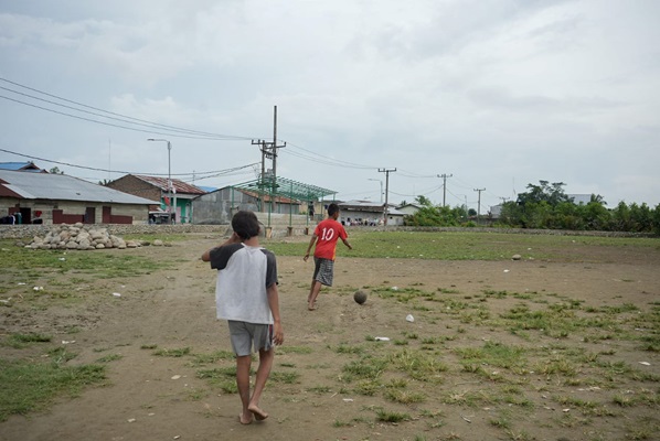 Bobby Nasution Membangun Lapangan, Anak-anak Tidak Lagi Main Bola di Jalan