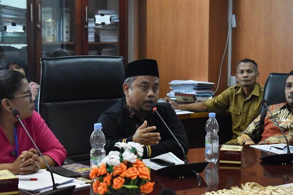 Legislator Sesalkan Banyak Pohon di Pinggir Sungai Deli Dibabat Habis