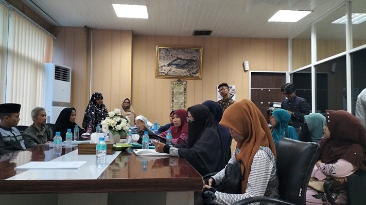 Penandatangan Berkas Dipersulit, Guru Magrib Mengaji Mengadu ke DPRD Medan