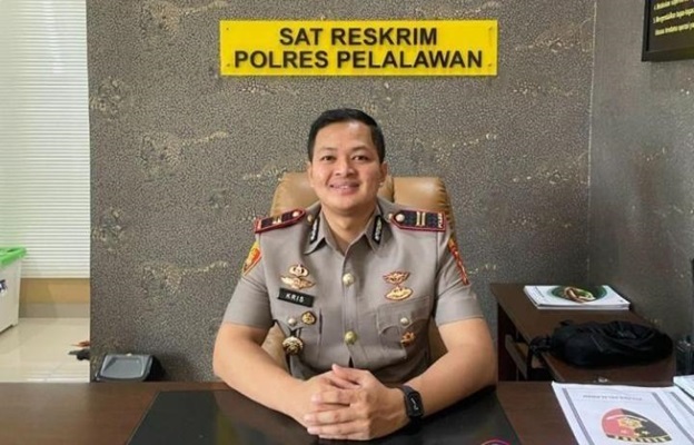 Foto Kasat Reskrim Polres Pelalawan Riau, Iptu Kris Topel STrk SIK
