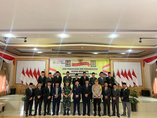 Kapolres Pakpak Bharat Menghadiri Kegiatan Pelantikan Pejabat, Pengawas serta Kepsek di Lingkungan Pemerintahan Kab Pakpak Bharat