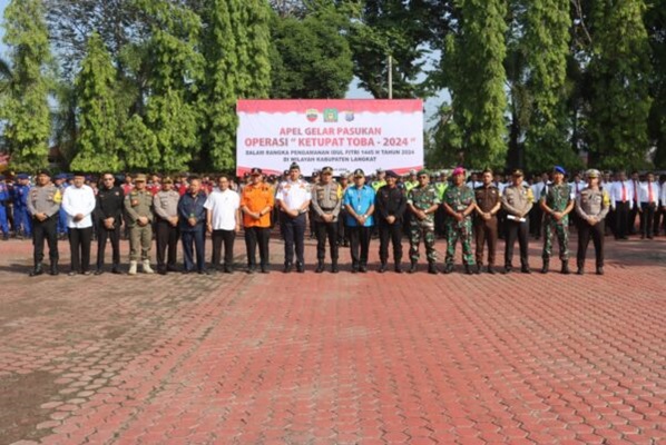 Wakapolres Langkat Memimpin Apel Gelar Pasukan Operasi Ketupat Toba Tahun 2024