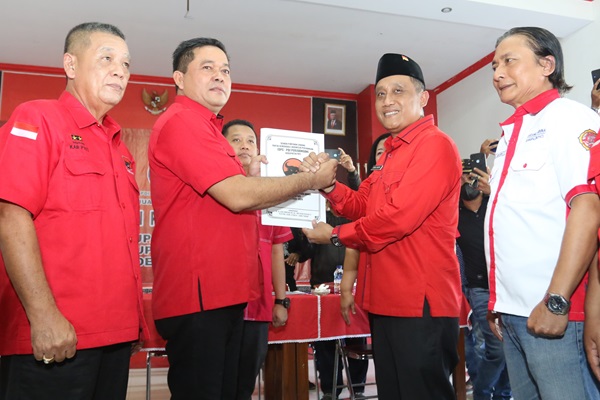 PDIP dan DPD Golkar Pati Menerima Bakal Calon Bupati, Kini Safin Maju di Pilkada