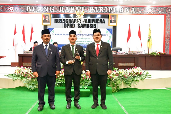 Bupati Samosir Kepala Daerah dan DPRD Dipilih Rakyat, Mari Bekerja untuk  Rakyatnya, Tingkatkan Pembangunan dan Pelayanan Publik