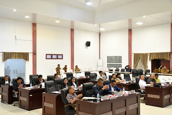 Atas Usulan Bupati Samosir, DPRD Menetapkan 13 Program, Pembentukan Perda Tahun 2025