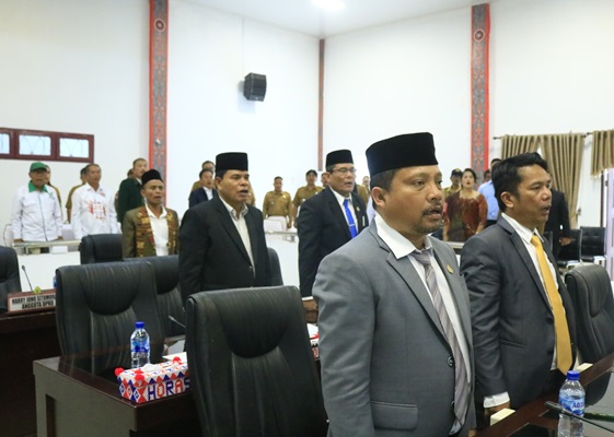 Bupati Samosir Menyampaikan Pidato Perdana di Hadapan DPRD