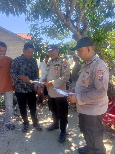 Polsek Firdaus Polres Sergai Menangani Korban Kecelakaan Kereta Api di Jalan Setapak di Dekat Rel Kereta Api KM 60 7/8