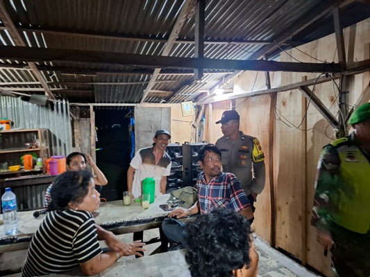 Polsek Firdaus Polres Sergai Meningkatkan Sinergitas antara TNI dan POLRI Melaksanakan Patroli Gabungan dalam Memelihara Situasi Kamtibmas