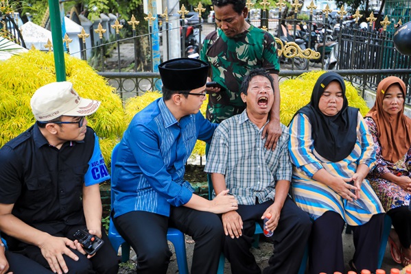 Temui Ortu Korban Anak Hanyut di Aliran Sungai, Rico Waas Pemko Medan Akan Terus Melaksanakan Pencarian
