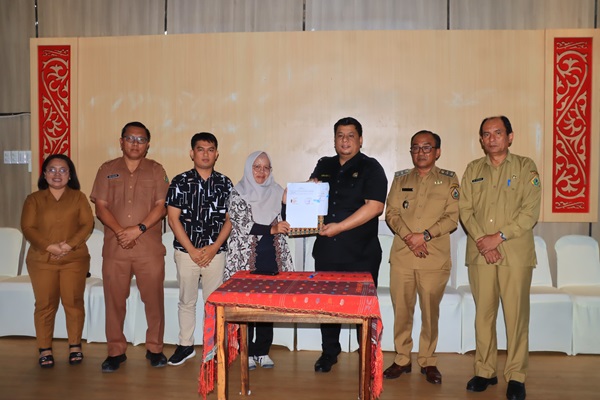 Bupati Samosir Menerima Hibah Barang Milik Negara Rusun RSUD dr. Hadrianus Sinaga dari Kementerian PUPR