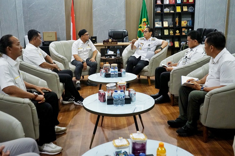 Rico Waas Tindaklanjuti Aspirasi Warga, 300 Rumah di Jalan Tuba 3 Kini Nikmati Air Bersih