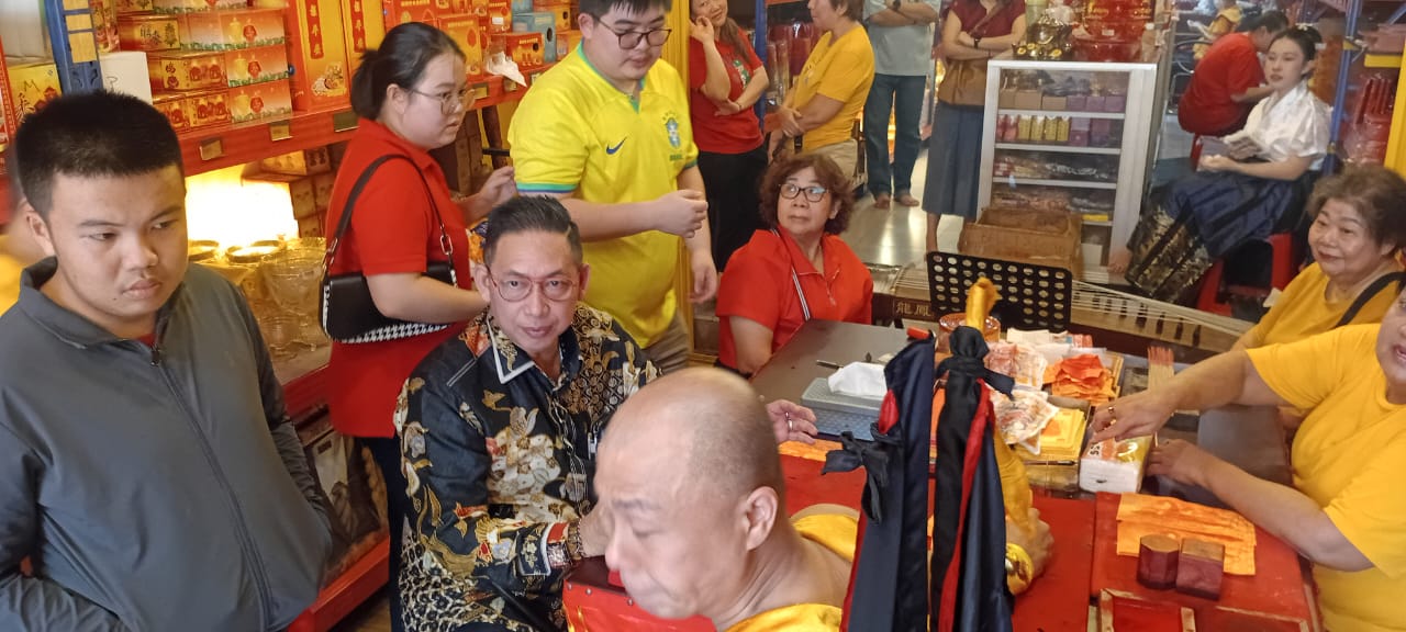 Ketua DPRD Kota Medan Datang di Perayaan Ultah Cosu Kong