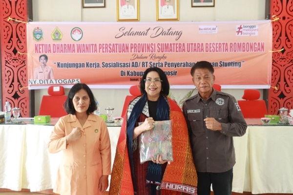 DWP Sumut Salurkan Bantuan Penanganan Stunting ke Kabupaten Samosir