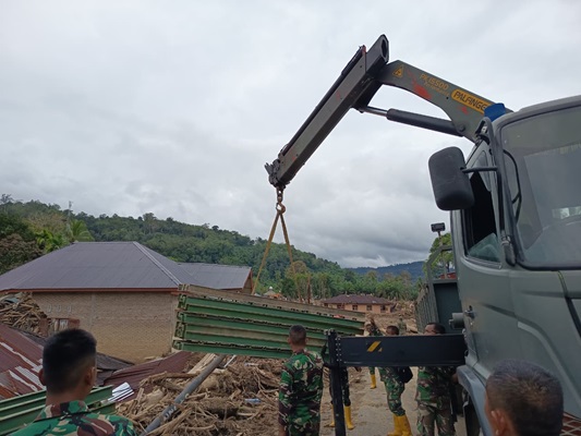 Jembatan Bailey di Anggoli Telah Terpasang Sepenuhnya, Satgas Yonzipur IDD Tuntaskan Pekerjaan