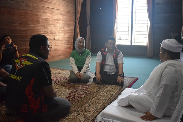 Ketua DPRD Langkat Salurkan Bantuan untuk Tuan Guru Babussalam dan Warga Korban Banjir