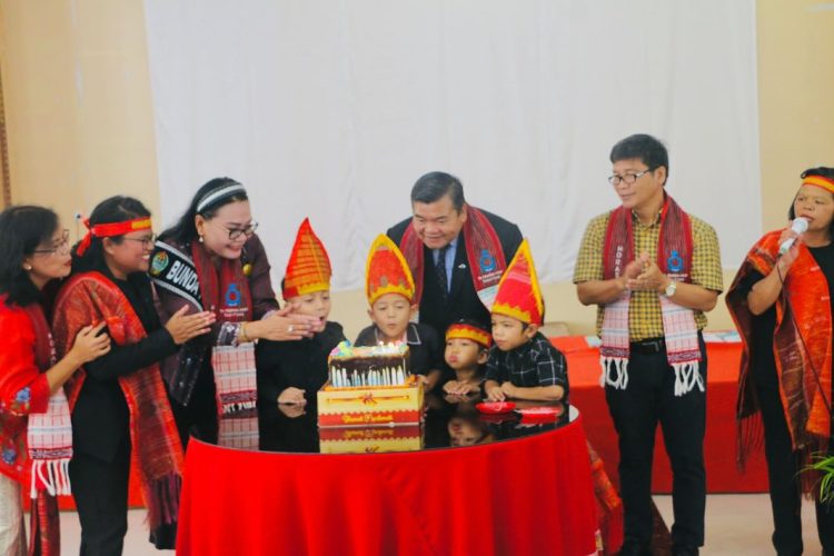 Launching Mars TK Pembina HKBP dan Pentas Seni Dihadiri oleh Bunda PAUD Taput