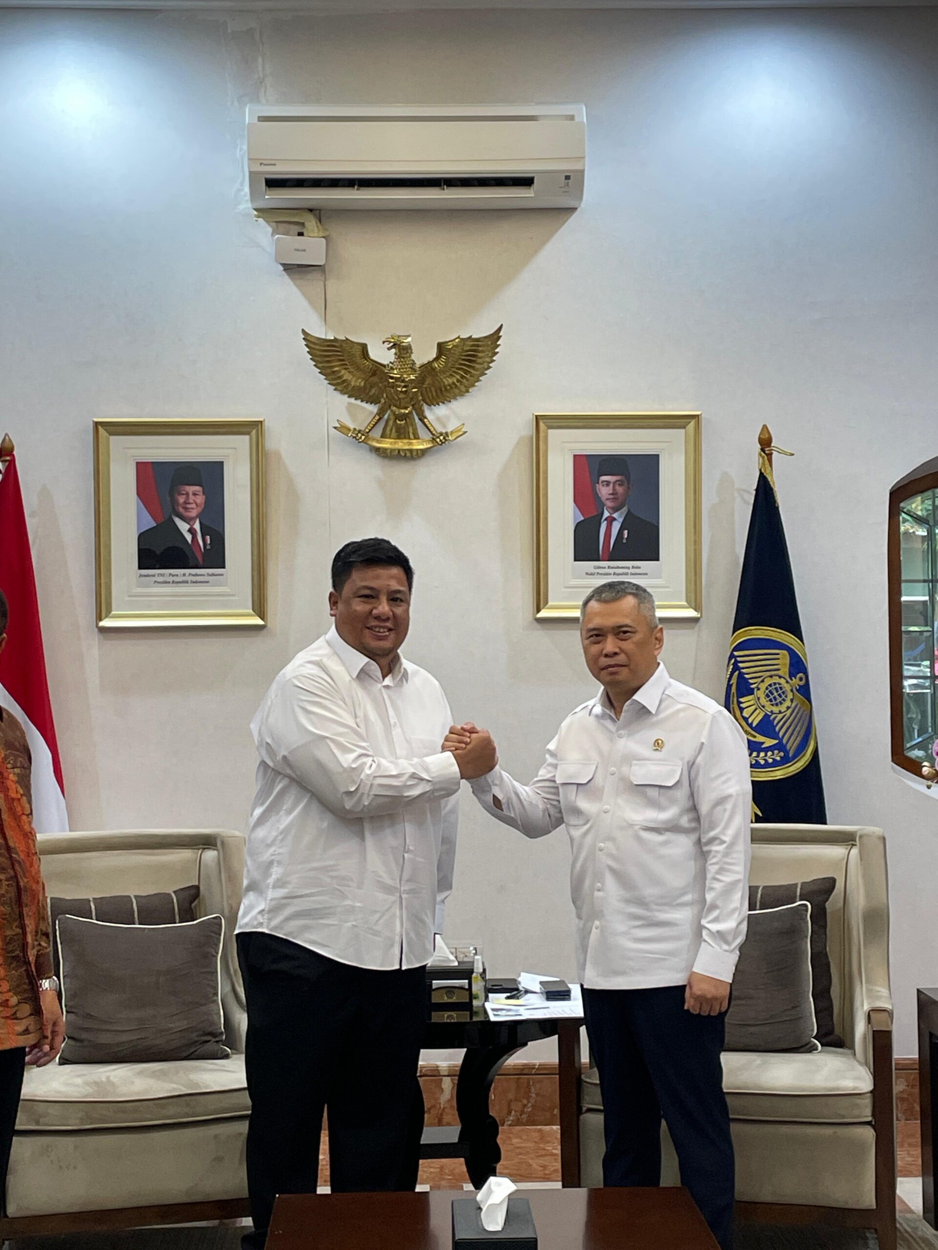 Temui Menteri Perhubungan, Bupati Samosir Usulkan Rute Penyeberangan Danau Samosir ke Tongging