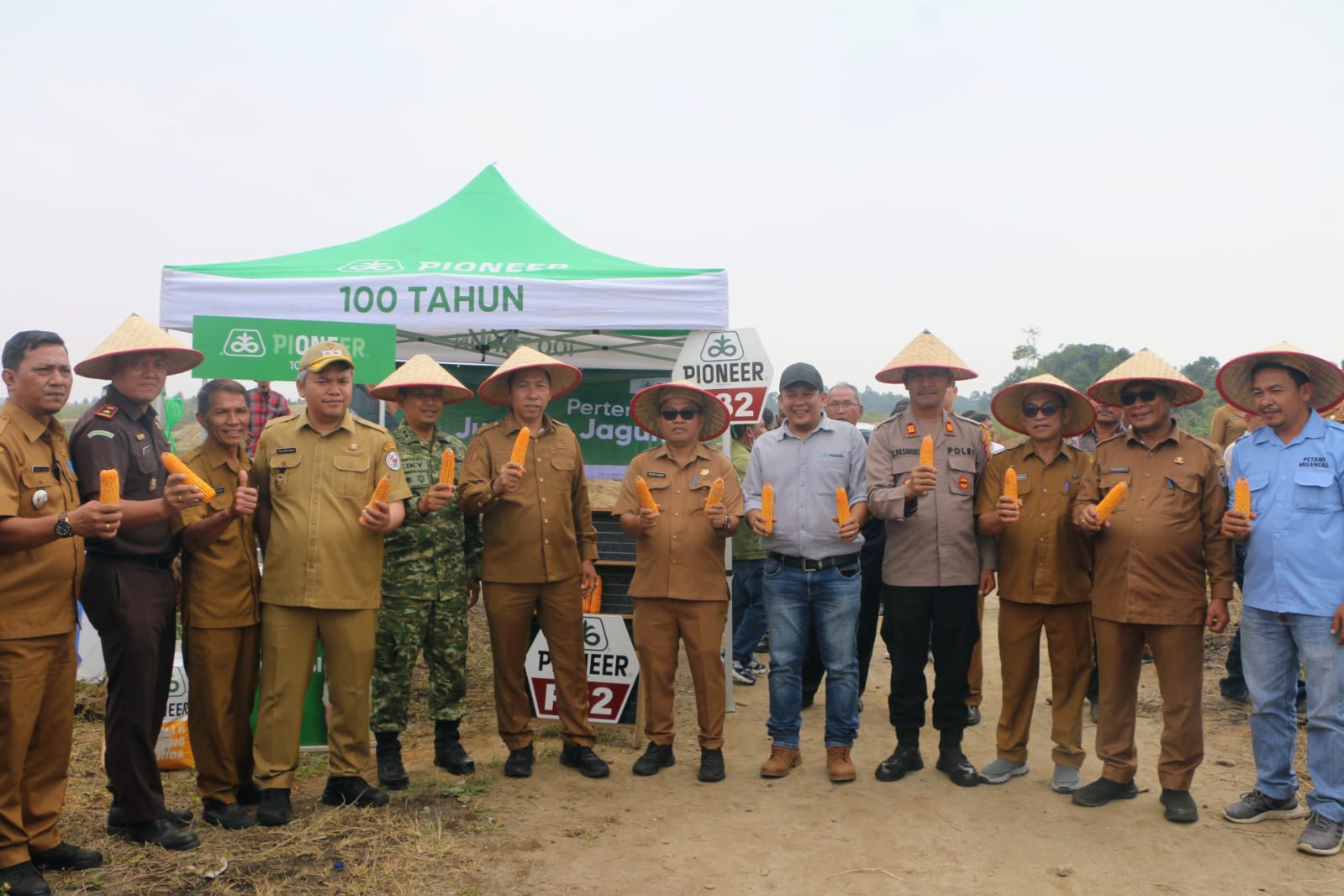 Dorong Pertanian Modern dan Berkelanjutan, Pemkab Taput Tanam Jagung Bersama di Kawasan Pertanian Terpadu Sijaba