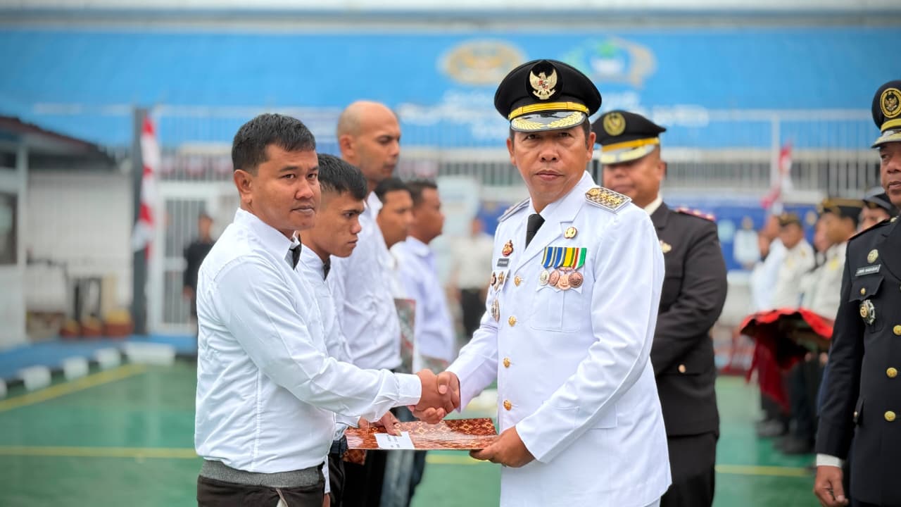 HUT Ke-81 RI di Taput: Bupati JTP Hutabarat Serahkan Remisi untuk 654 Warga Binaan, 23 Langsung Bebas