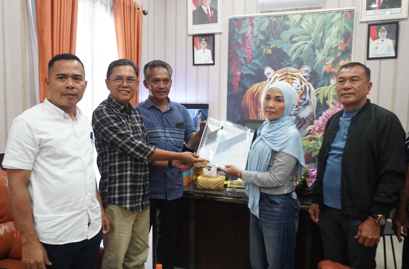 DPRD Langkat Terima Audiensi LSM BITRA Indonesia Bahas Pembangunan Irigasi Secanggang