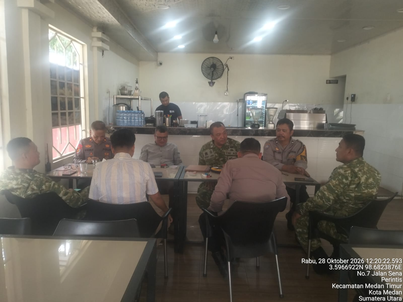 Dalam Melihara Kamtibmas, Kapolsek Medan Timur Kordinasi dengan Kuasa Hukum PJKA dan Asisten PJKA